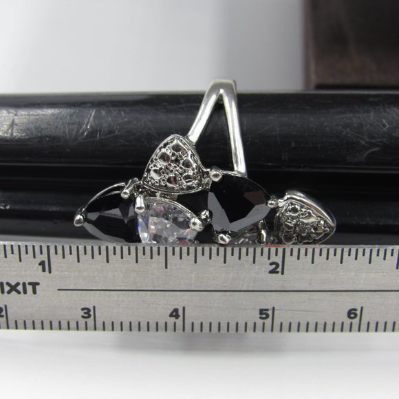 Size 9 Silver Tone Large CZ Diamond Band Ring - Picture 6 of 7